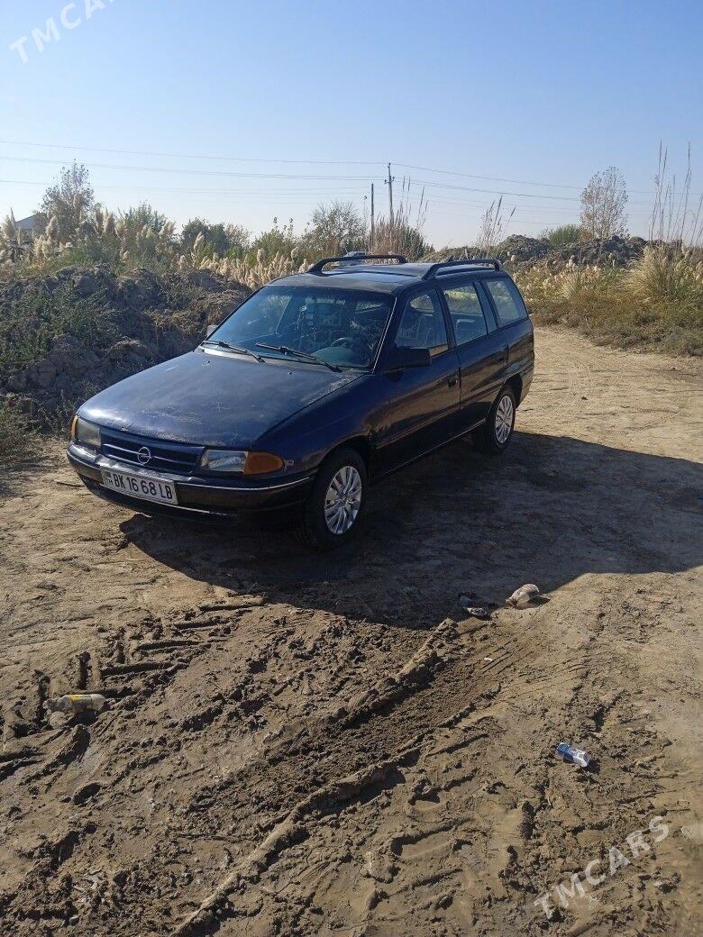 Opel Astra 1992 - 30 000 TMT - Дянев - img 3