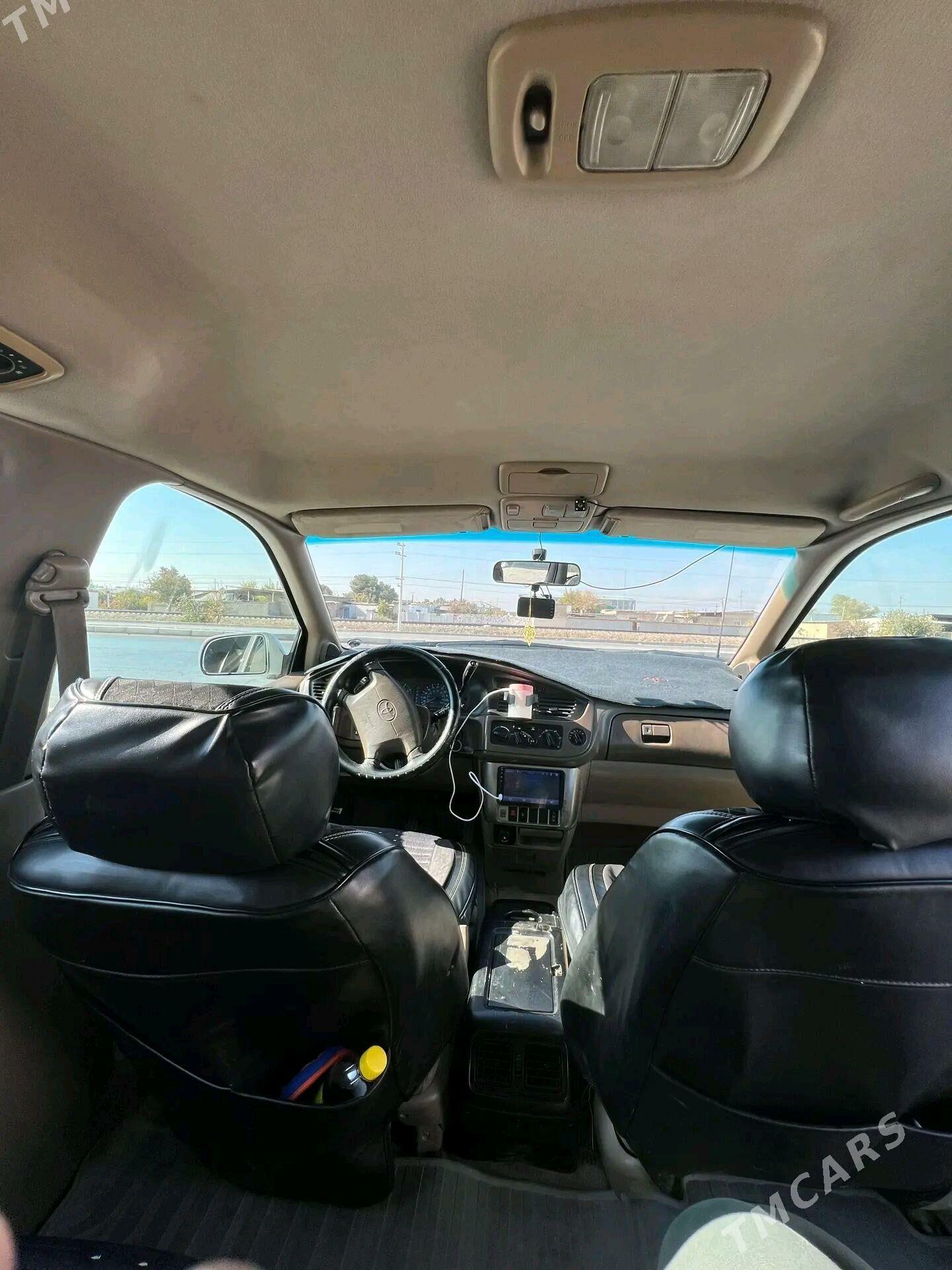 Toyota Sienna 2001 - 135 000 TMT - Туркменабат - img 7