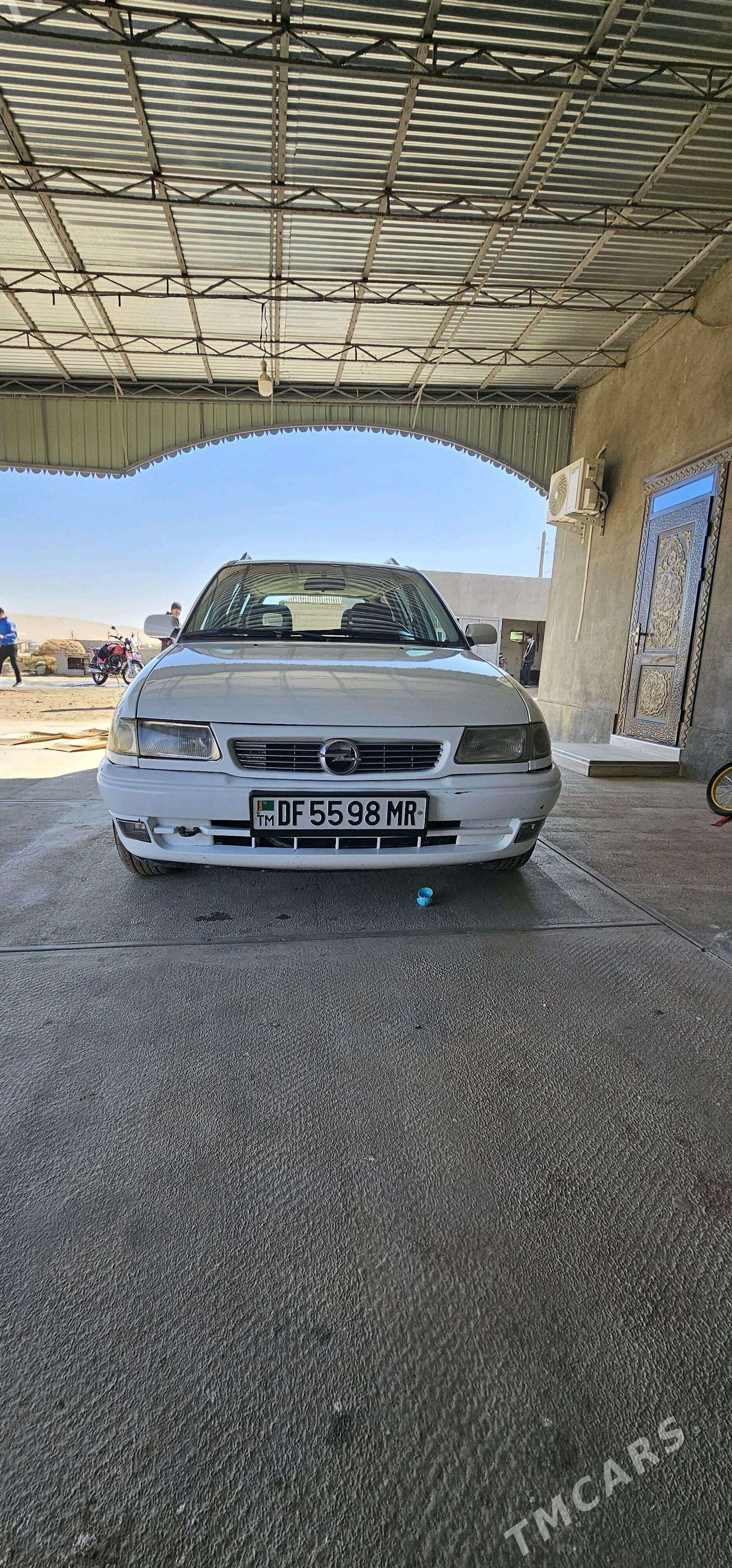 Opel Astra 1997 - 50 000 TMT - Тагтабазар - img 3