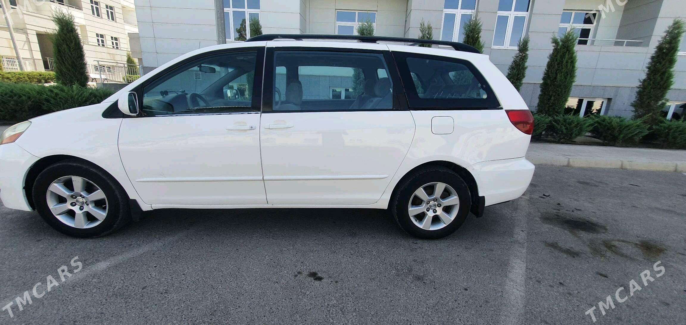 Toyota Sienna 2004 - 210 000 TMT - Мары - img 4