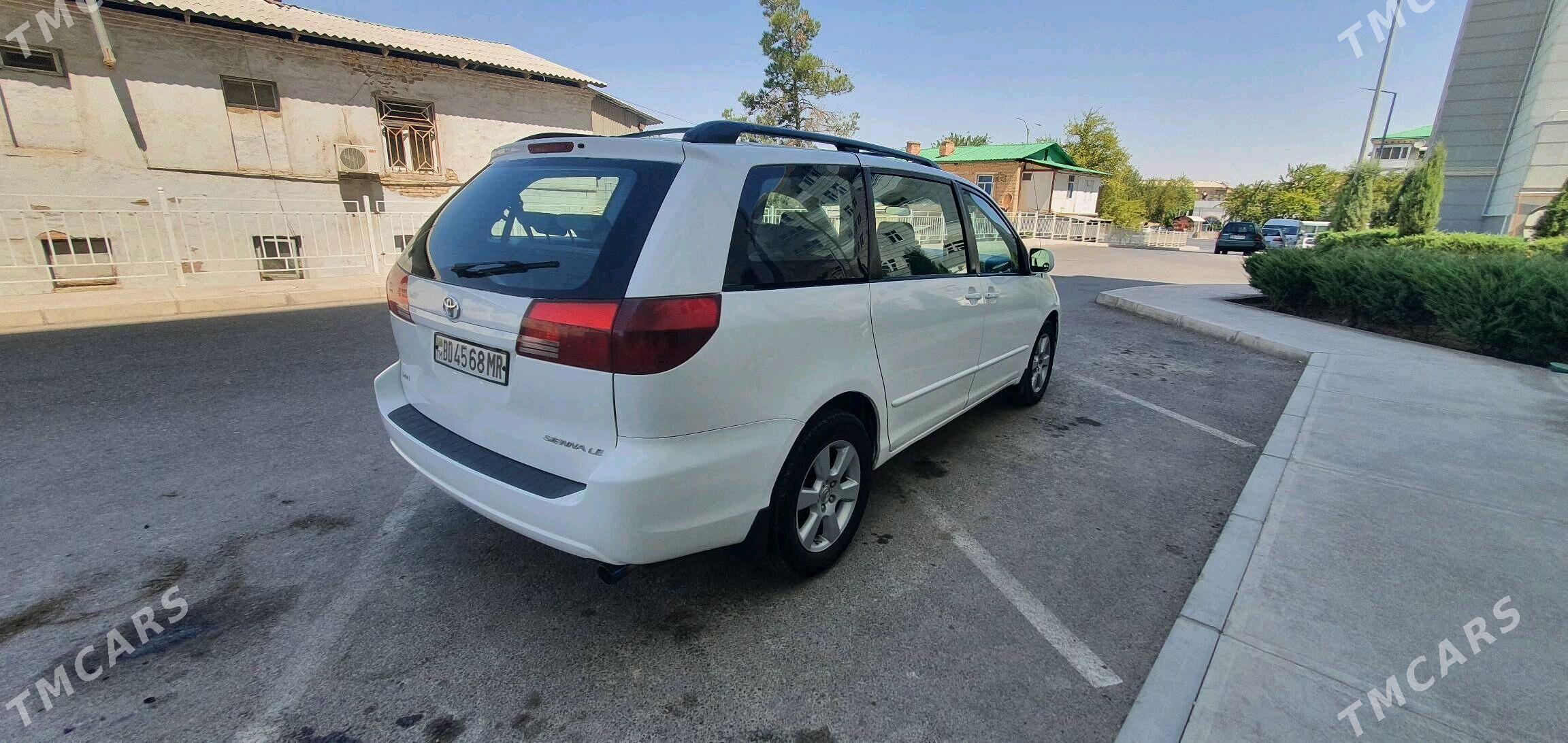 Toyota Sienna 2004 - 210 000 TMT - Мары - img 1