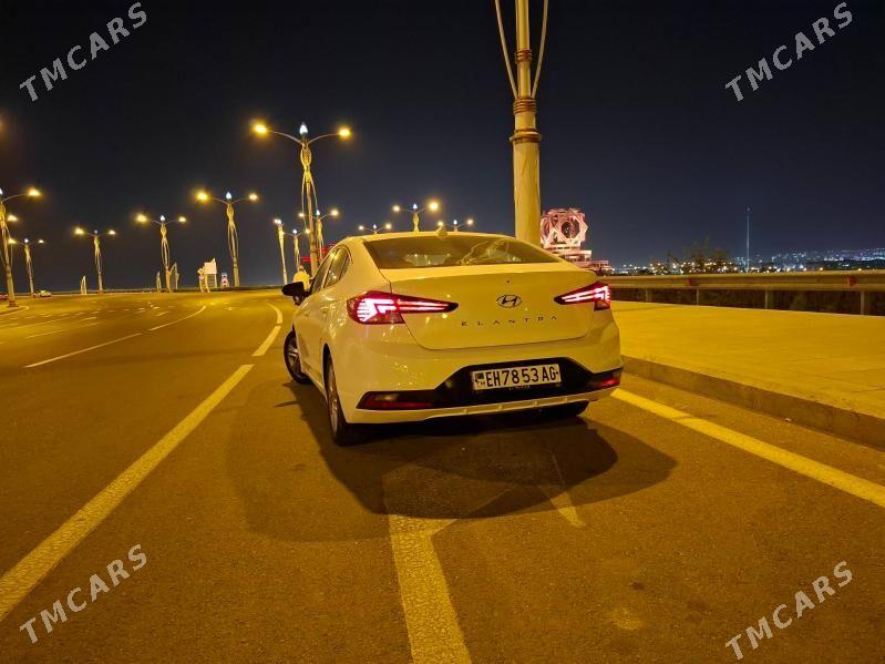 Hyundai Elantra 2020 - 210 000 TMT - Aşgabat - img 10