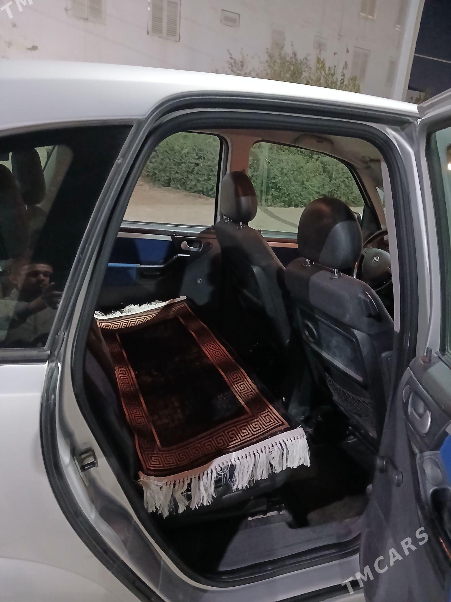 Opel Zafira 2003 - 70 000 TMT - Дашогуз - img 6