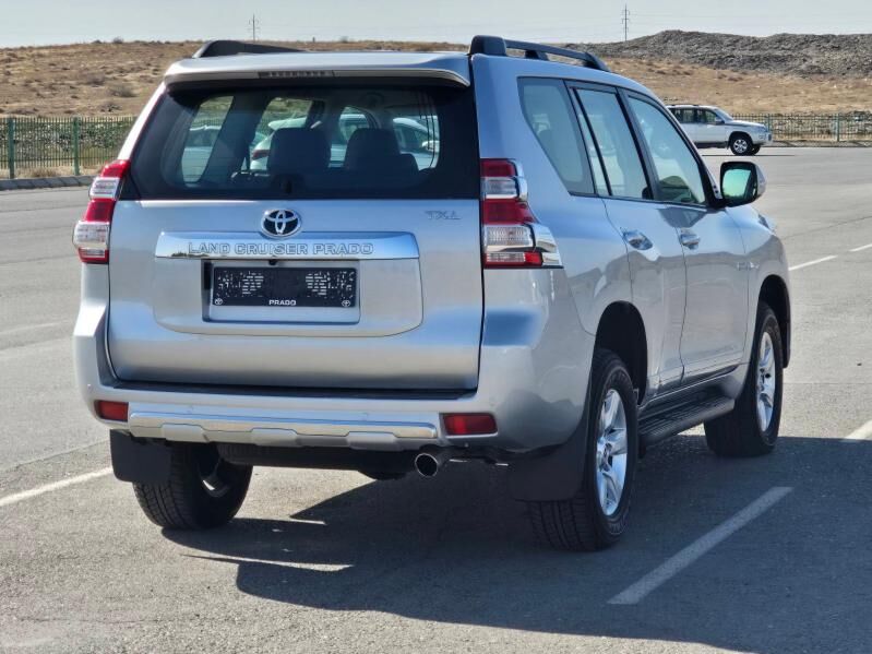 Toyota Land Cruiser Prado 2014 - 645 000 TMT - "Altyn Asyr" Gündogar bazary (Jygyllyk) - img 2