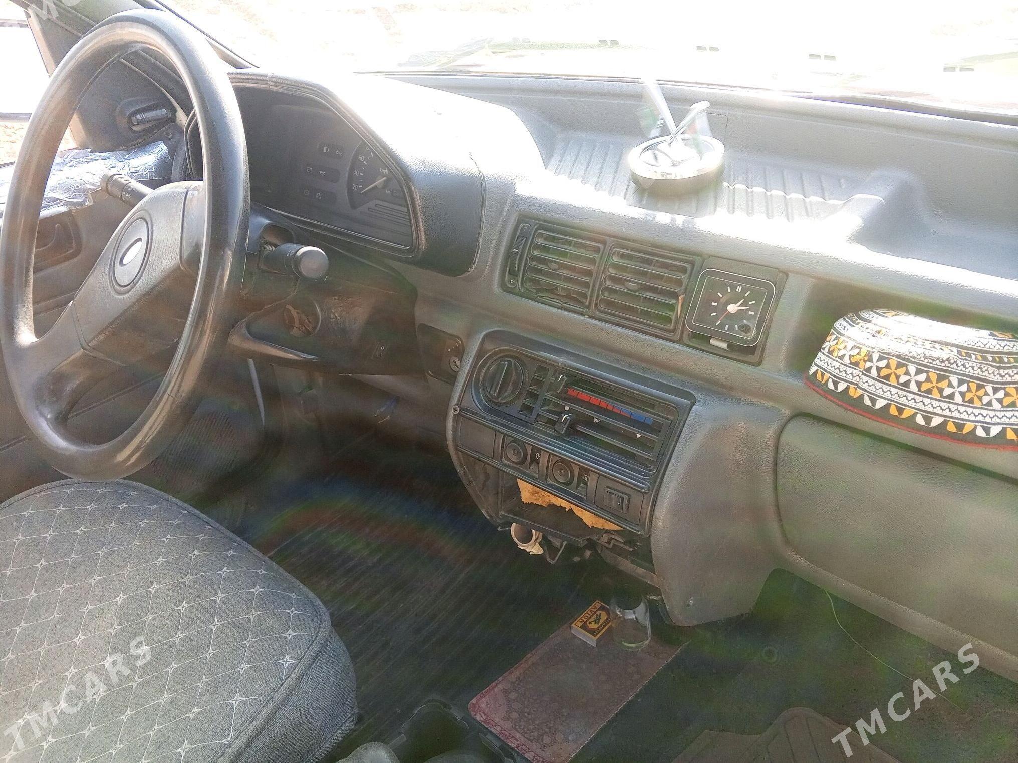 Ford EXP 1990 - 12 000 TMT - Яшлык - img 1