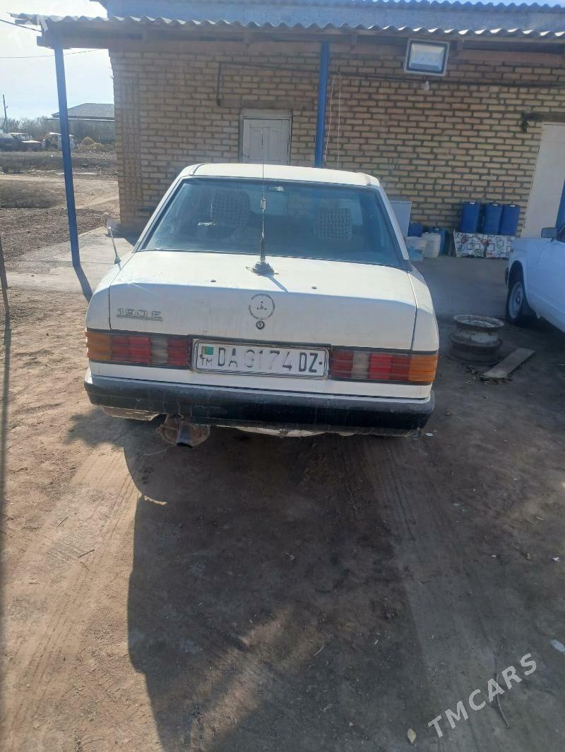 Mercedes-Benz 190E 1985 - 30 000 TMT - Boldumsaz - img 3