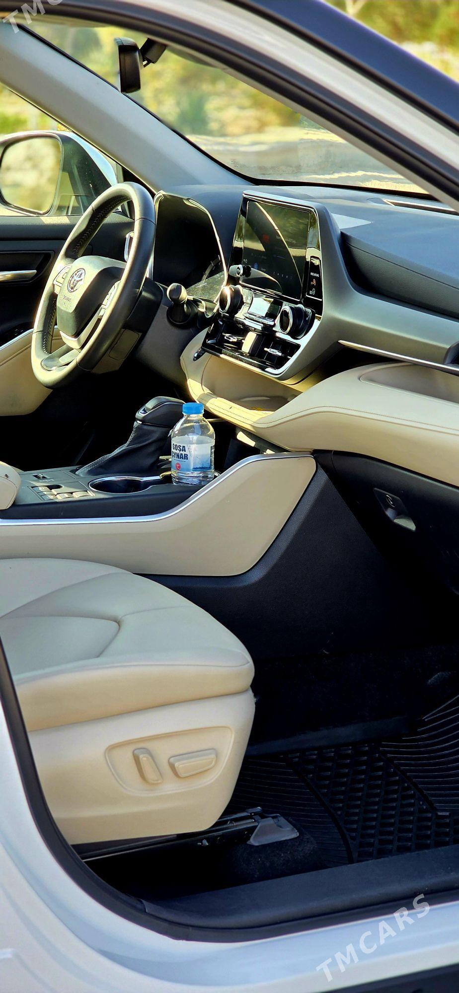 Toyota Highlander 2023 - 600 000 TMT - Ашхабад - img 8