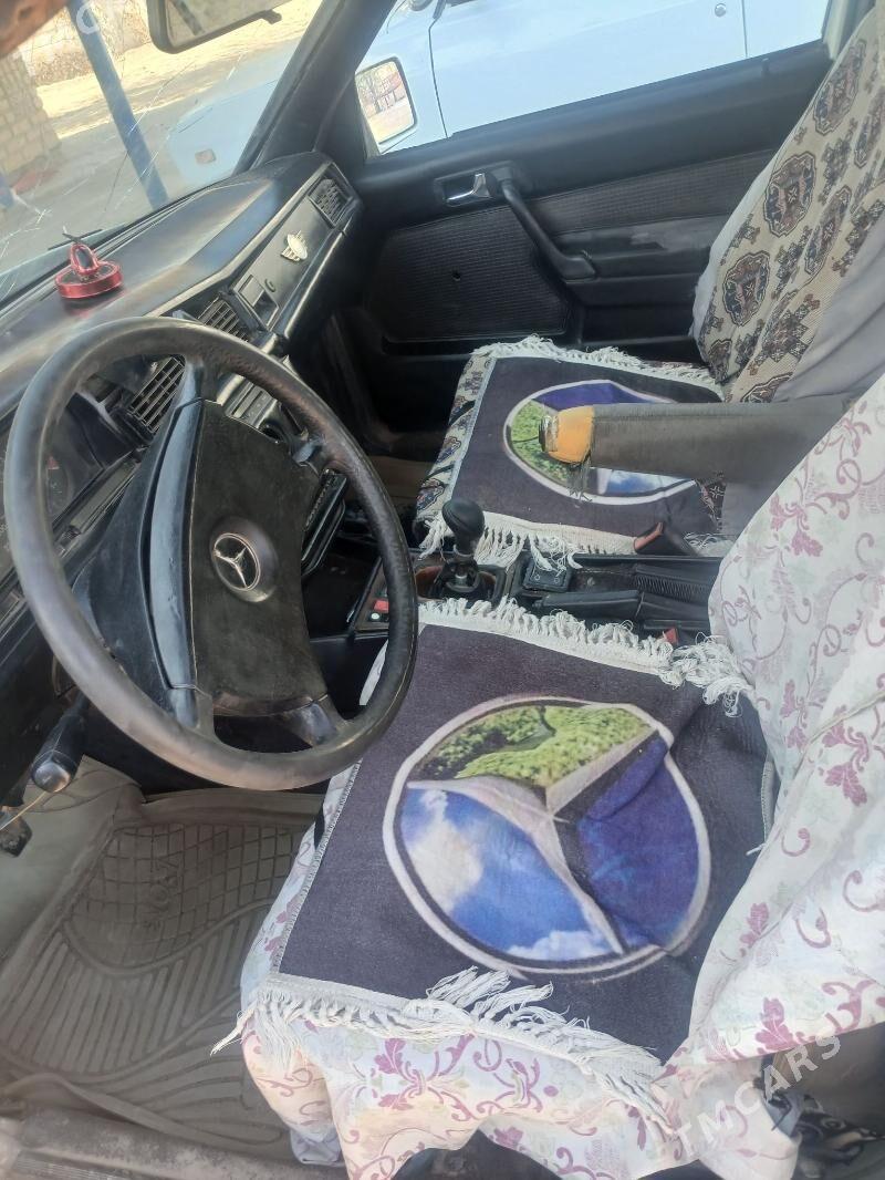 Mercedes-Benz 190E 1985 - 30 000 TMT - Boldumsaz - img 4