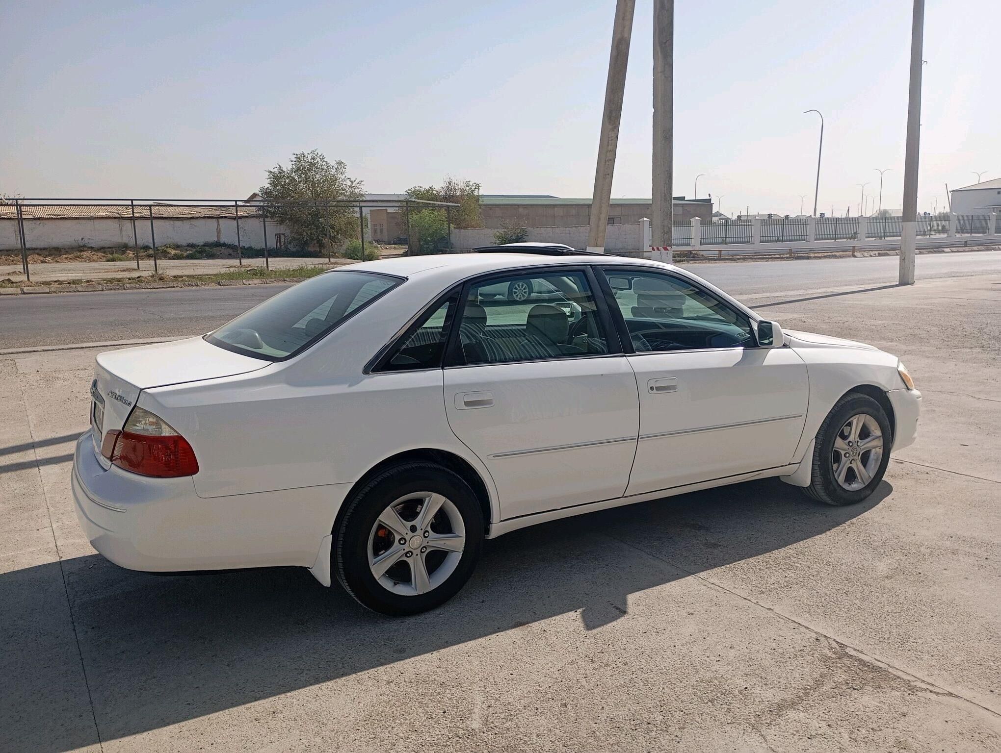 Toyota Avalon 2004 - 130 000 TMT - Mary - img 4