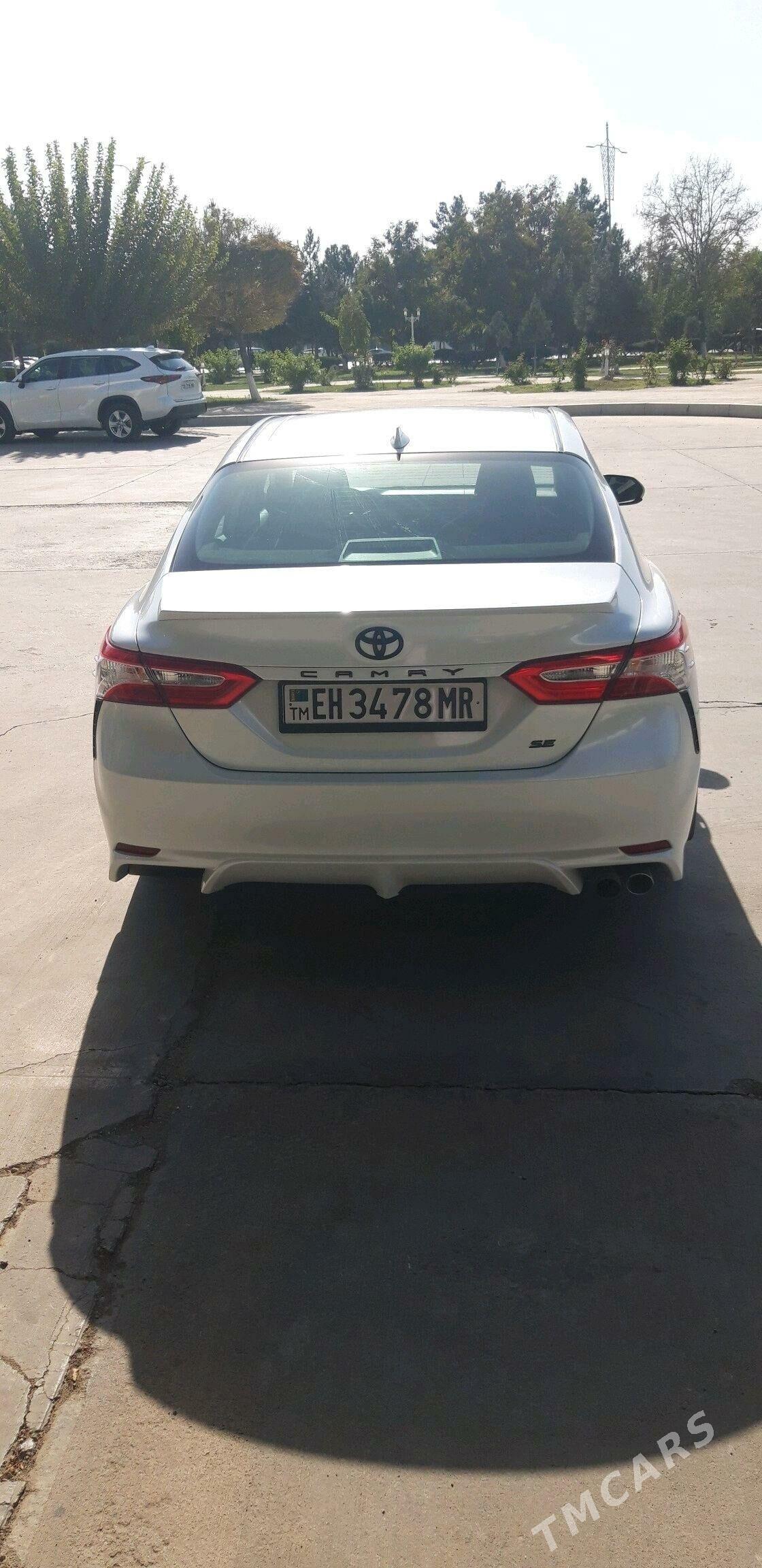 Toyota Camry 2021 - 295 000 TMT - Мары - img 4