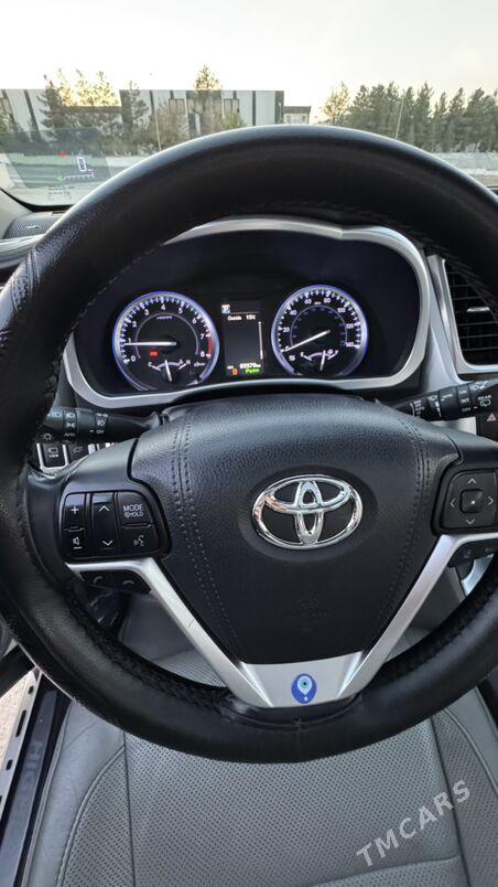 Toyota Highlander 2018 - 520 000 TMT - Ашхабад - img 4