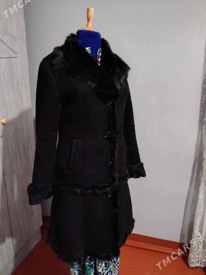 palto.kurtka - Гурбансолтан Едже - img 3