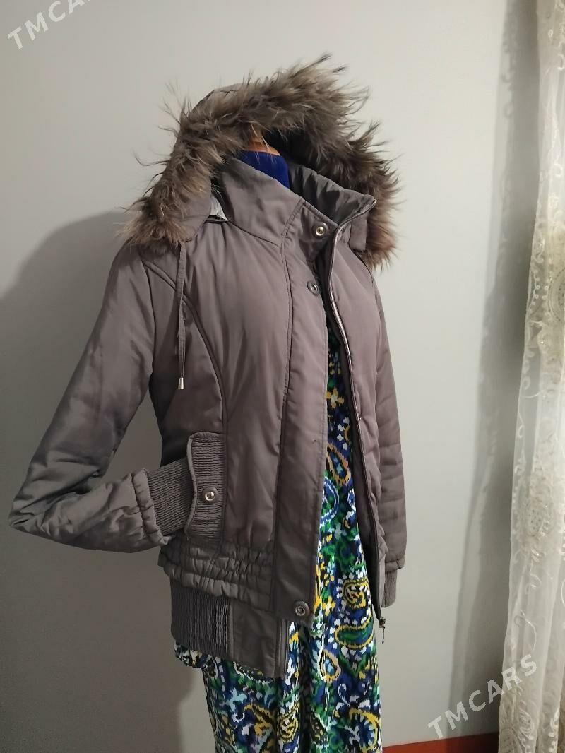 palto.kurtka - Гурбансолтан Едже - img 1