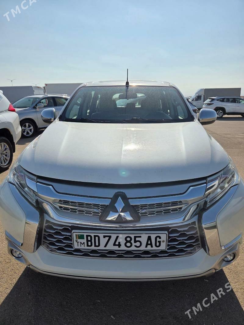 Mitsubishi Montero 2019 - 375 000 TMT - Aşgabat - img 1
