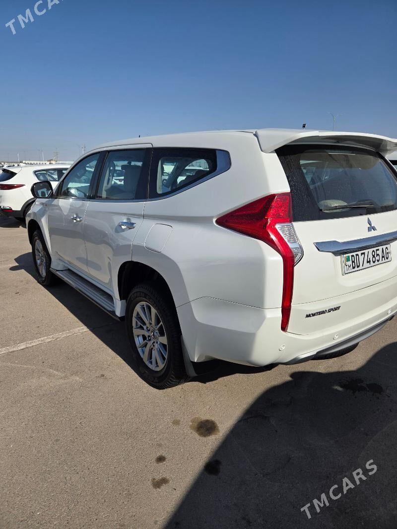 Mitsubishi Montero 2019 - 375 000 TMT - Aşgabat - img 7