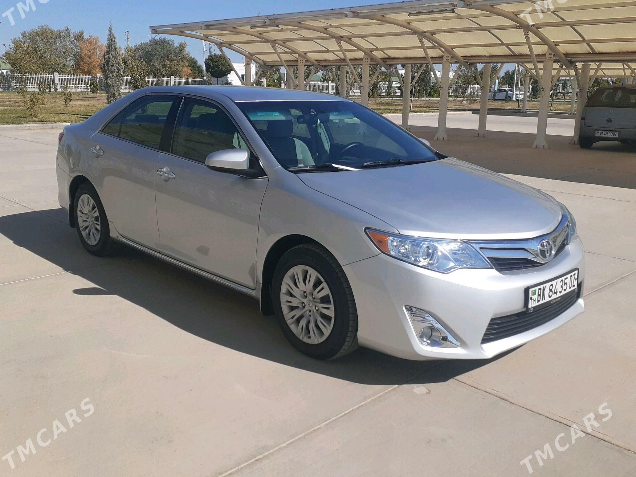 Toyota Camry 2012 - 217 000 TMT - Дашогуз - img 4