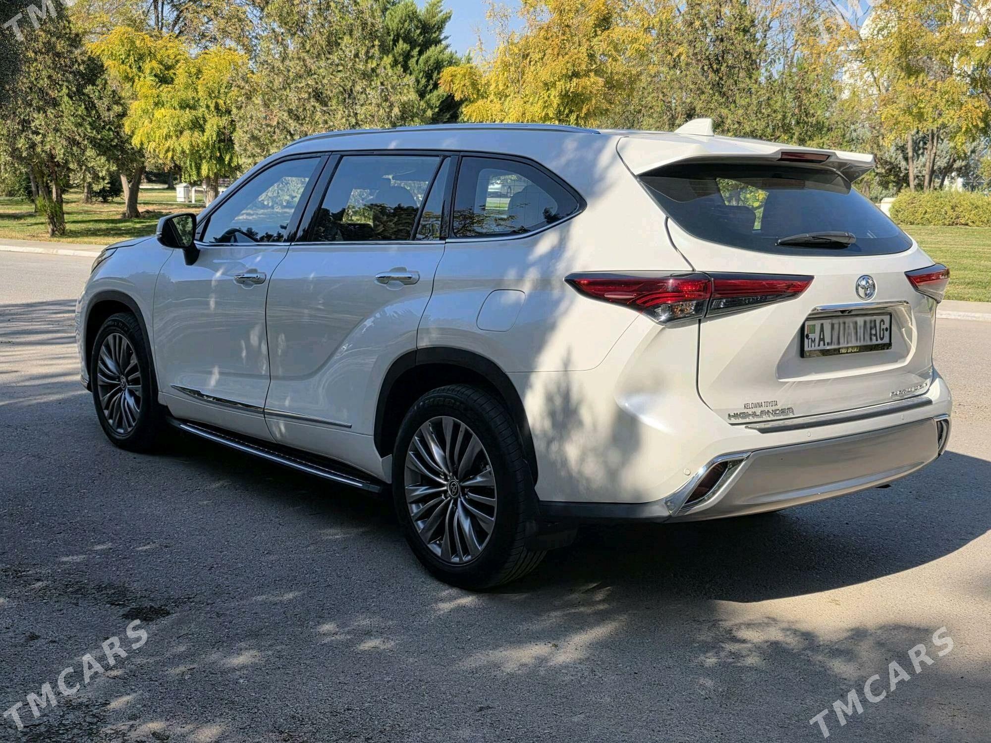 Toyota Highlander 2021 - 900 000 TMT - Ашхабад - img 2