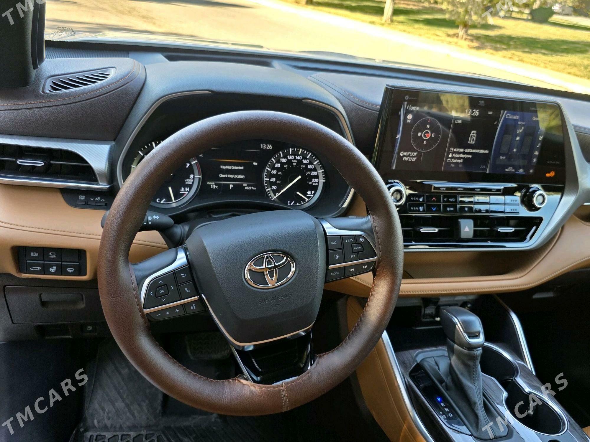 Toyota Highlander 2021 - 900 000 TMT - Ашхабад - img 7