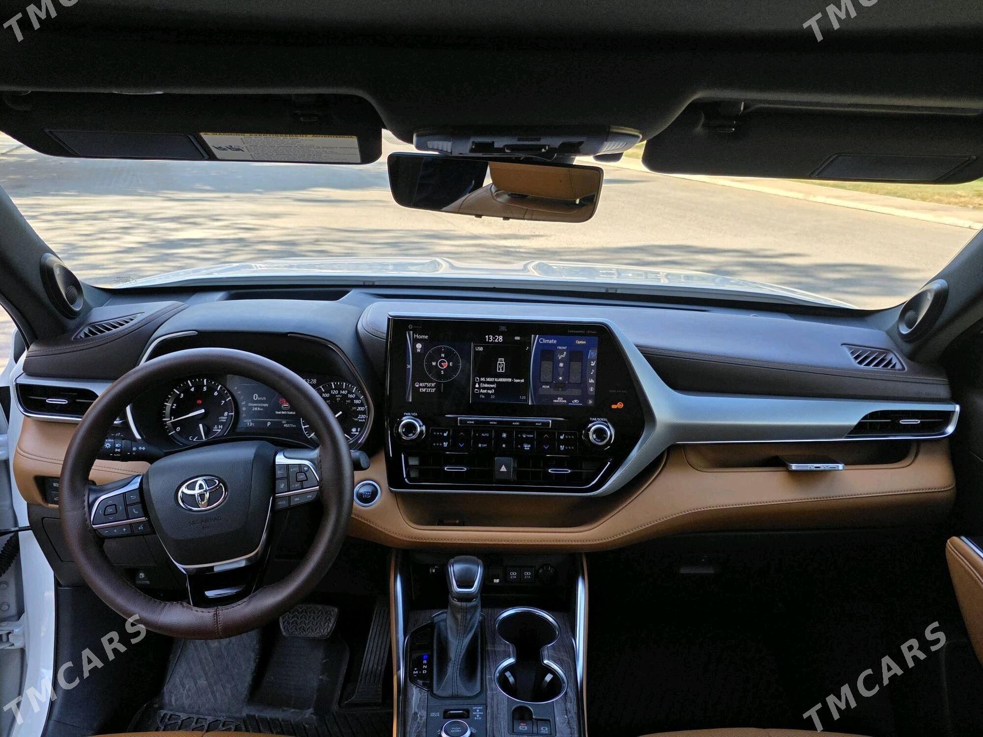 Toyota Highlander 2021 - 900 000 TMT - Ашхабад - img 4