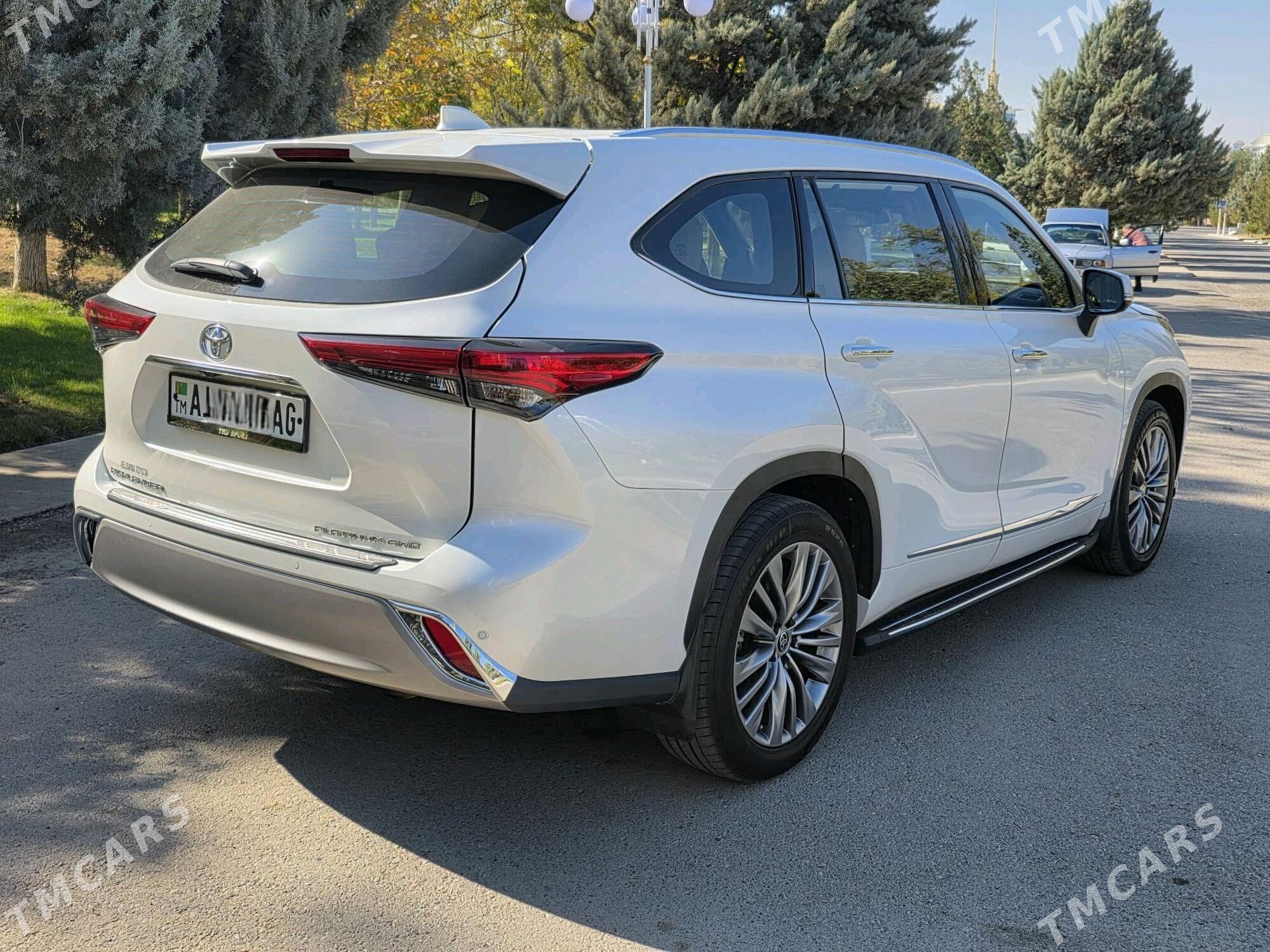 Toyota Highlander 2021 - 900 000 TMT - Ашхабад - img 3