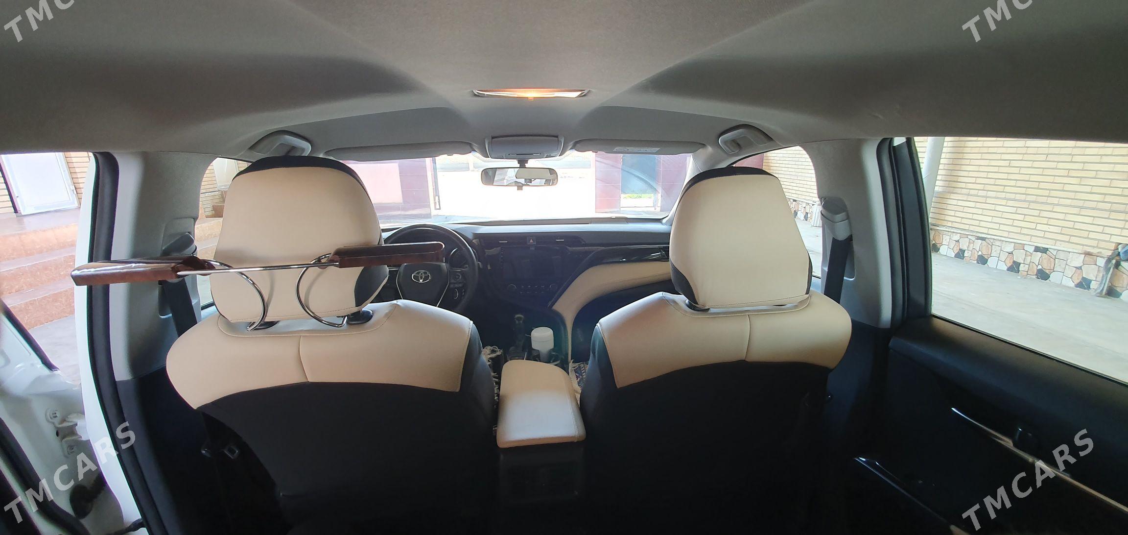 Toyota Camry 2019 - 300 000 TMT - Мургап - img 7