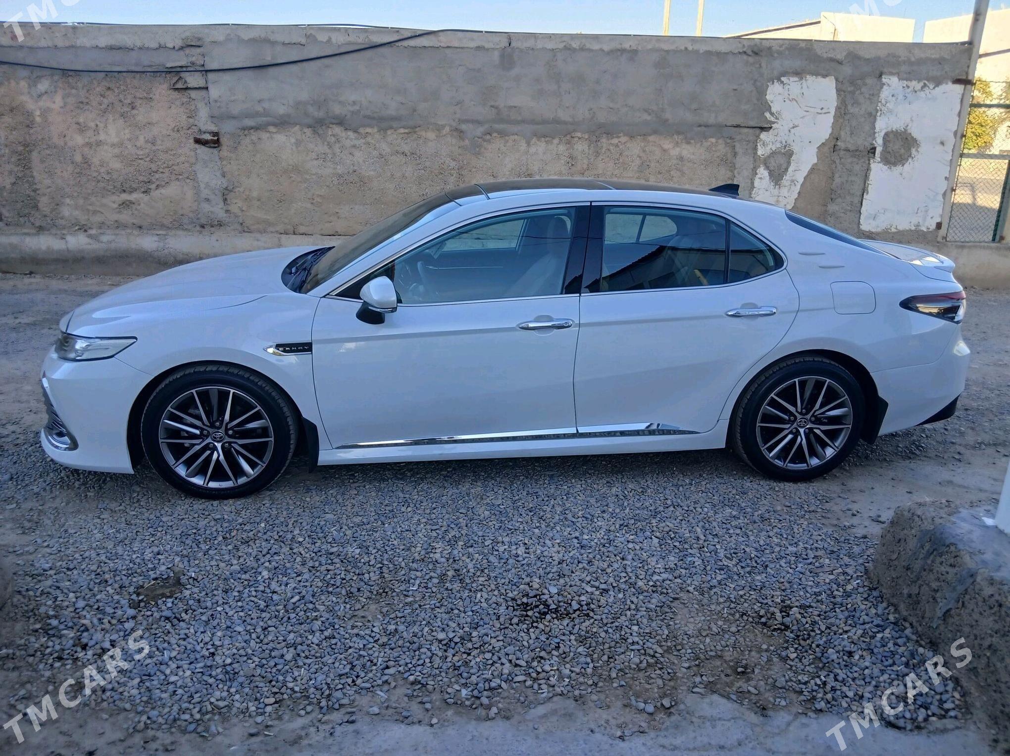 Toyota Camry 2022 - 440 000 TMT - Мары - img 3