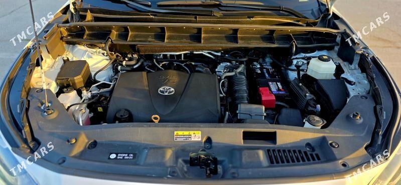 Toyota Highlander 2022 - 620 000 TMT - Ашхабад - img 10