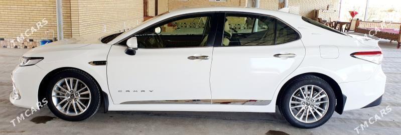 Toyota Camry 2019 - 300 000 TMT - Мургап - img 4