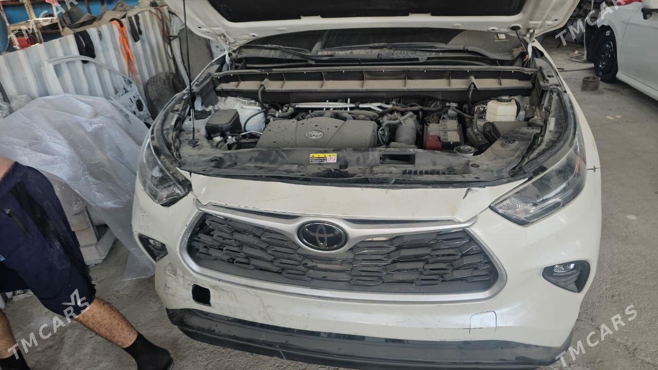 Toyota Highlander 2021 - 460 000 TMT - Мары - img 5