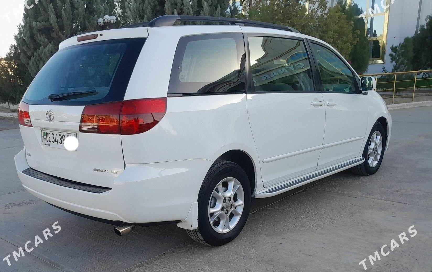 Toyota Sienna 2004 - 220 000 TMT - Берекет - img 4