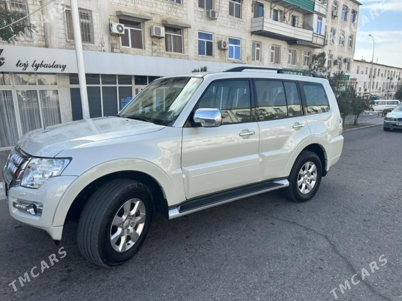 Mitsubishi Pajero 2015 - 350 000 TMT - Türkmenbaşy - img 3
