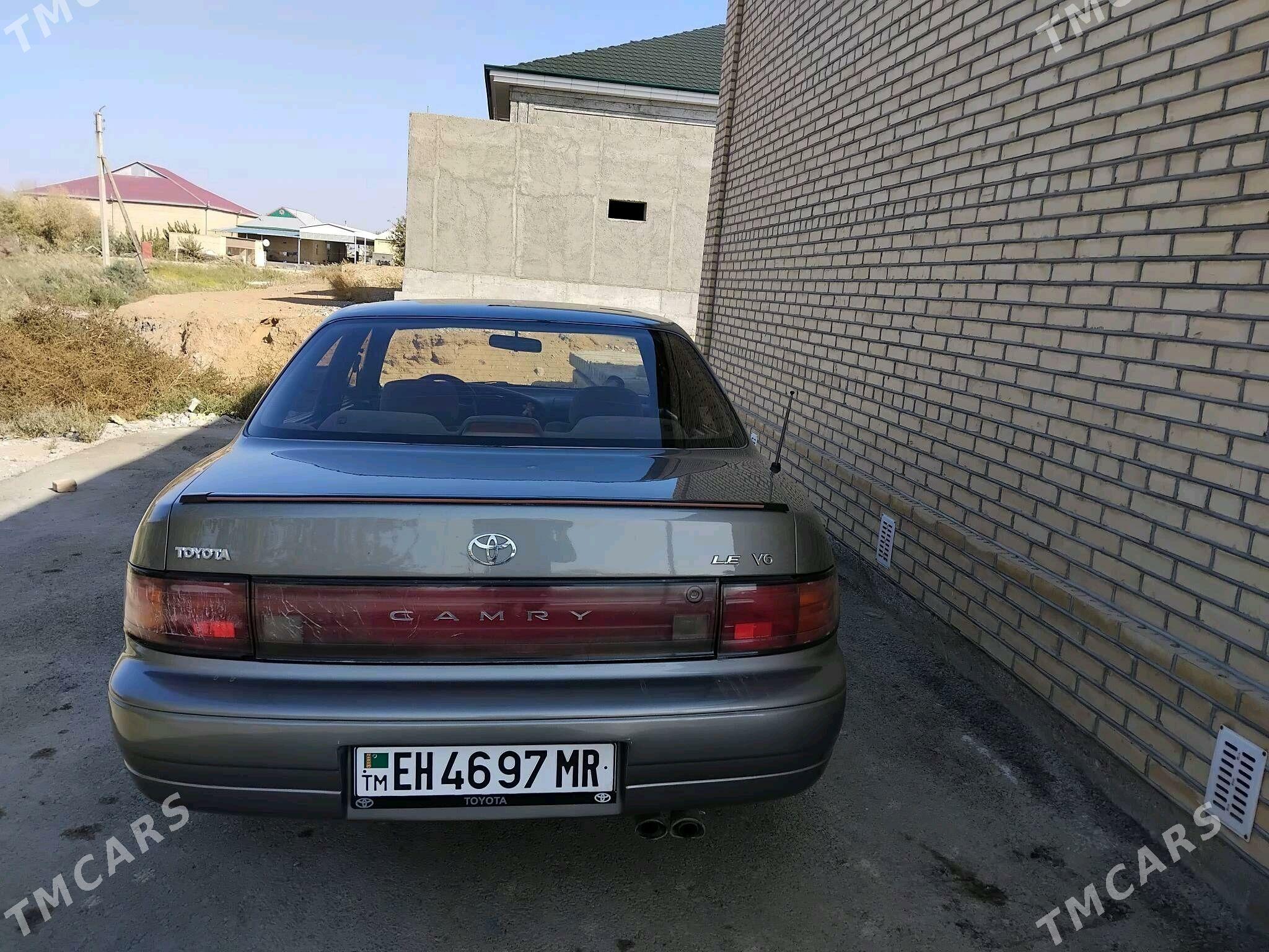 Toyota Camry 1992 - 110 000 TMT - Мары - img 4