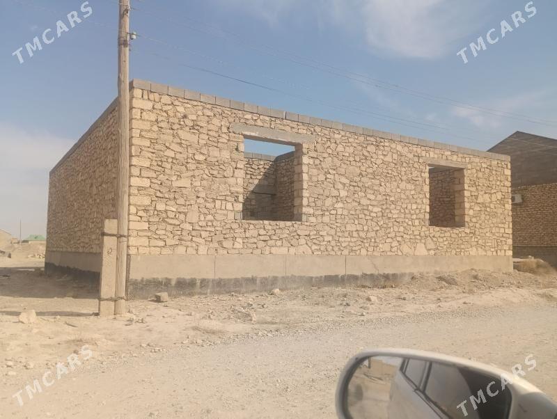 satlyk jay gaty gyssagly alty sakgal - Gyzylarbat - img 1