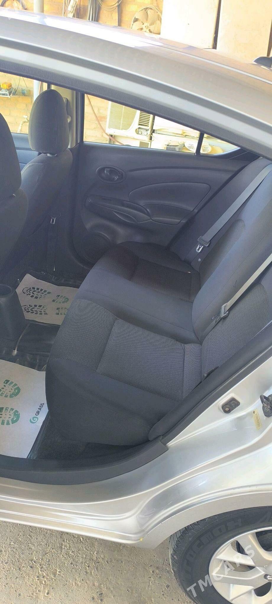 Nissan Versa 2011 - 112 000 TMT - Теджен - img 2