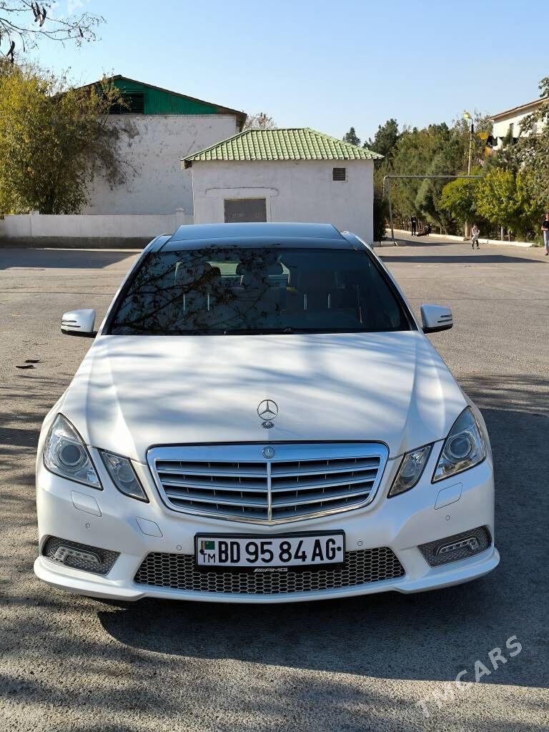 Mercedes-Benz W212 2011 - 350 000 TMT - Aşgabat - img 1