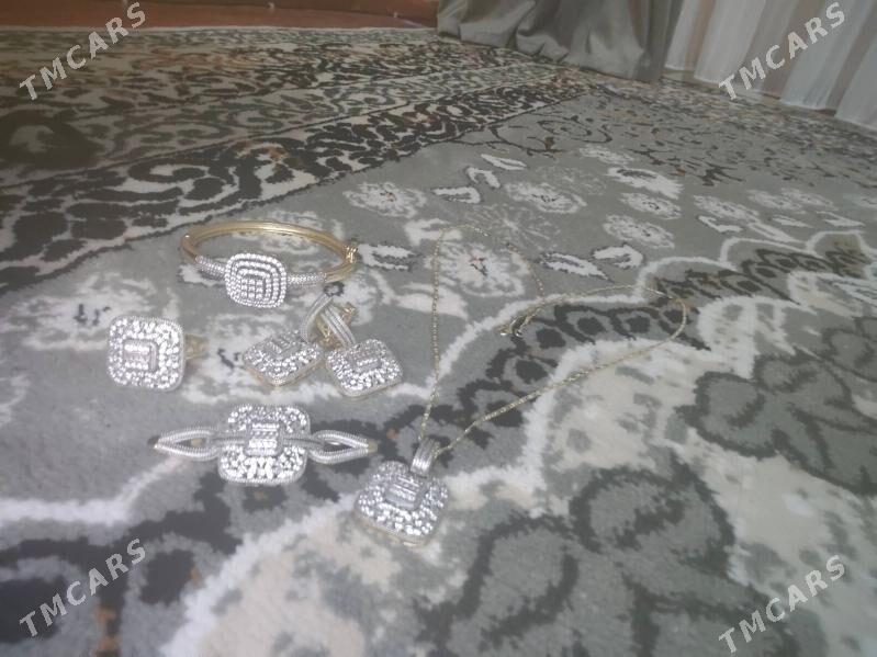 halka yuzuk brosga sepicga - Балканабат - img 1