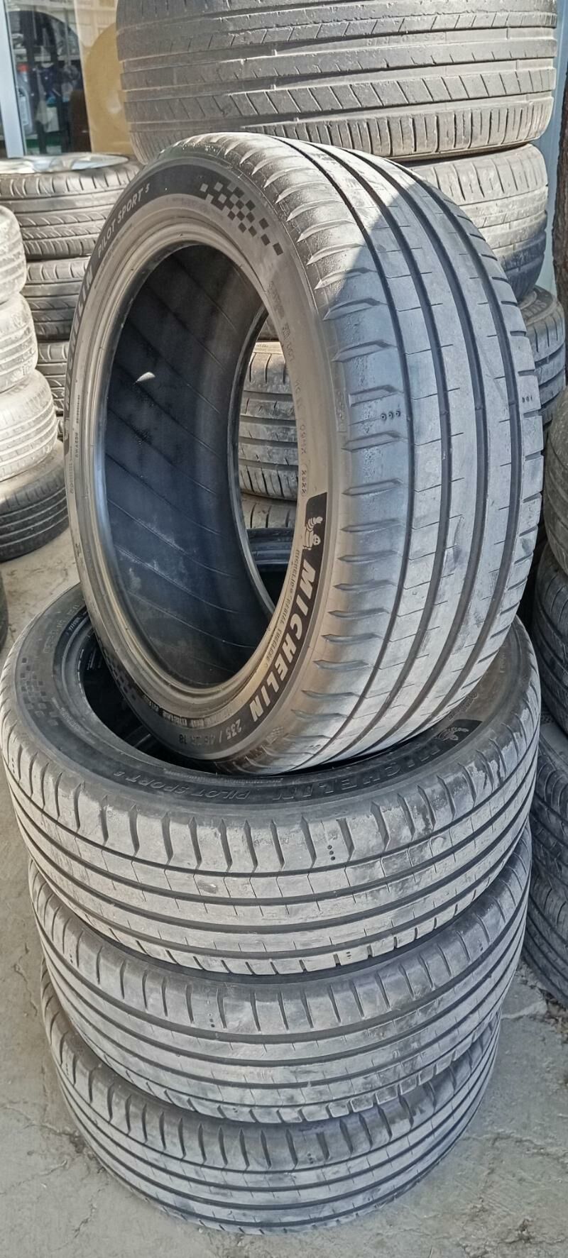 235 45 18 MICHELIN 3 000 TMT - Бедев - img 1