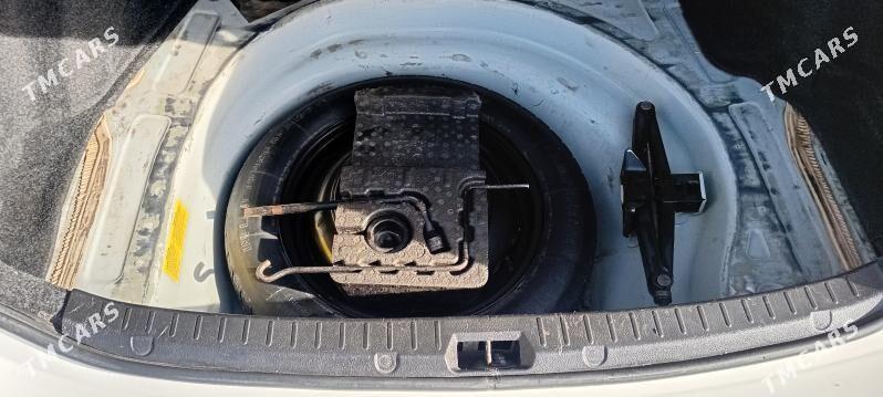 Toyota Corolla 2012 - 164 000 TMT - Daşoguz - img 8