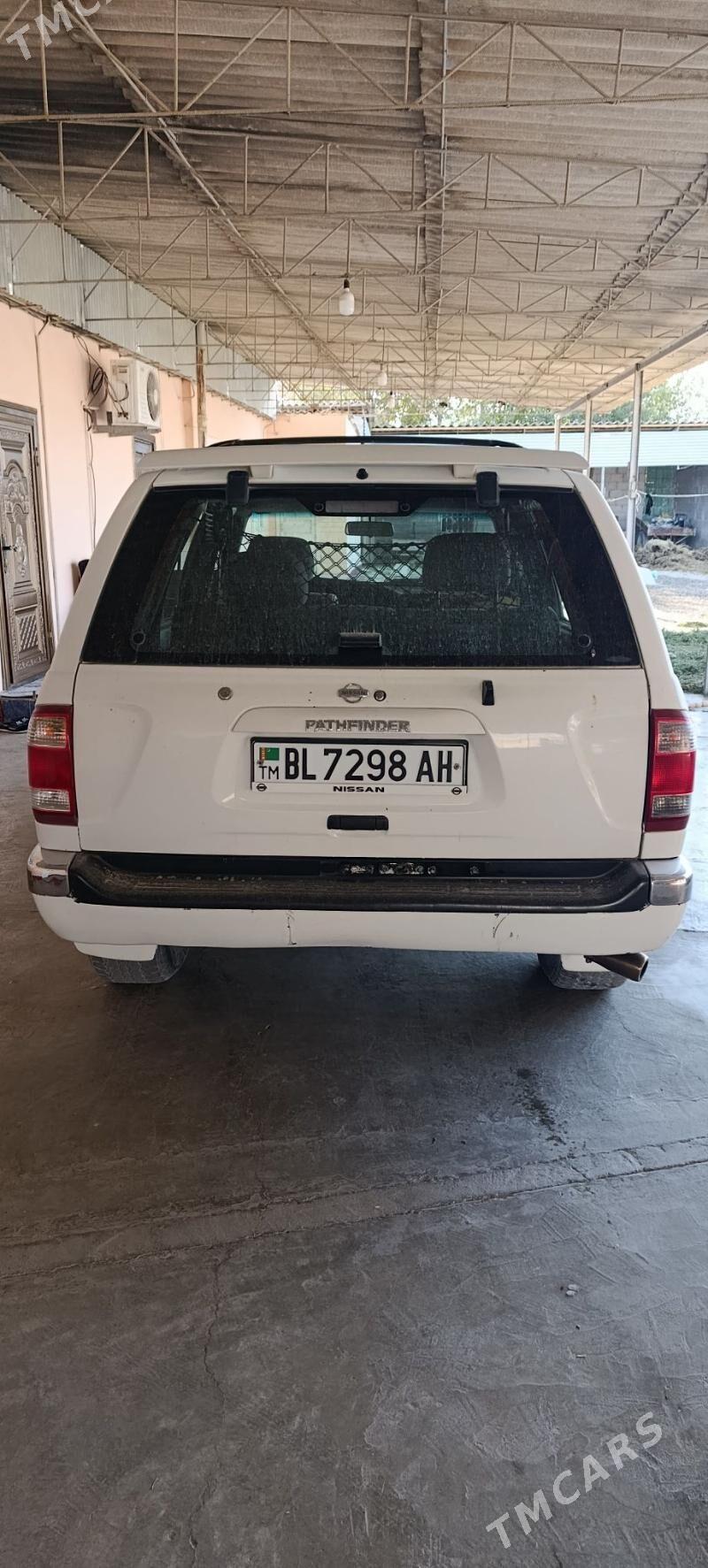 Nissan Pathfinder 1998 - 75 000 TMT - Bäherden - img 4