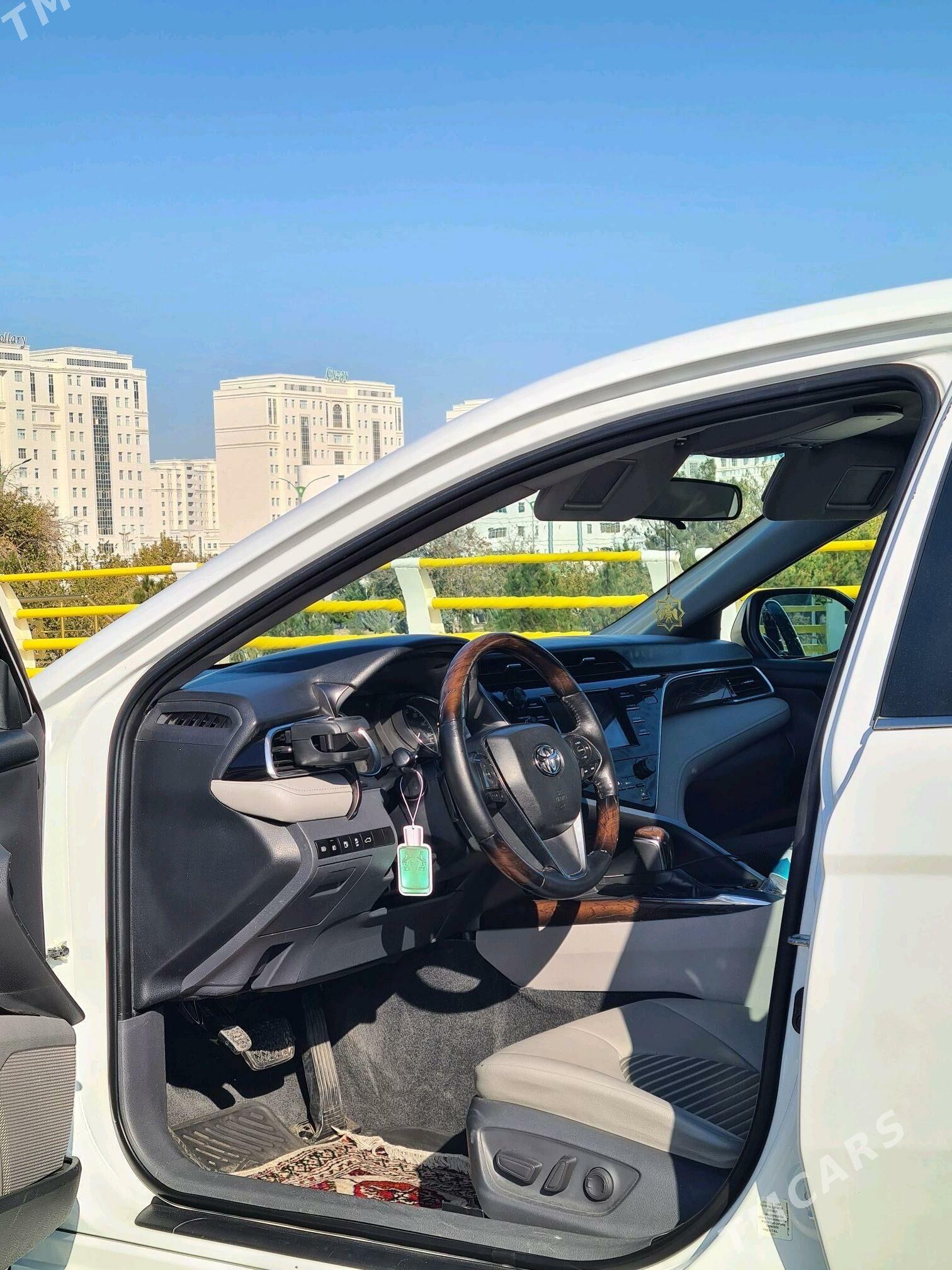 Toyota Camry 2018 - 295 000 TMT - Aşgabat - img 4