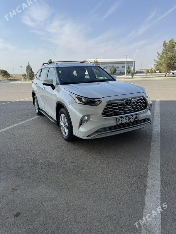 Toyota Highlander 2022 - 536 000 TMT - Aşgabat - img 4