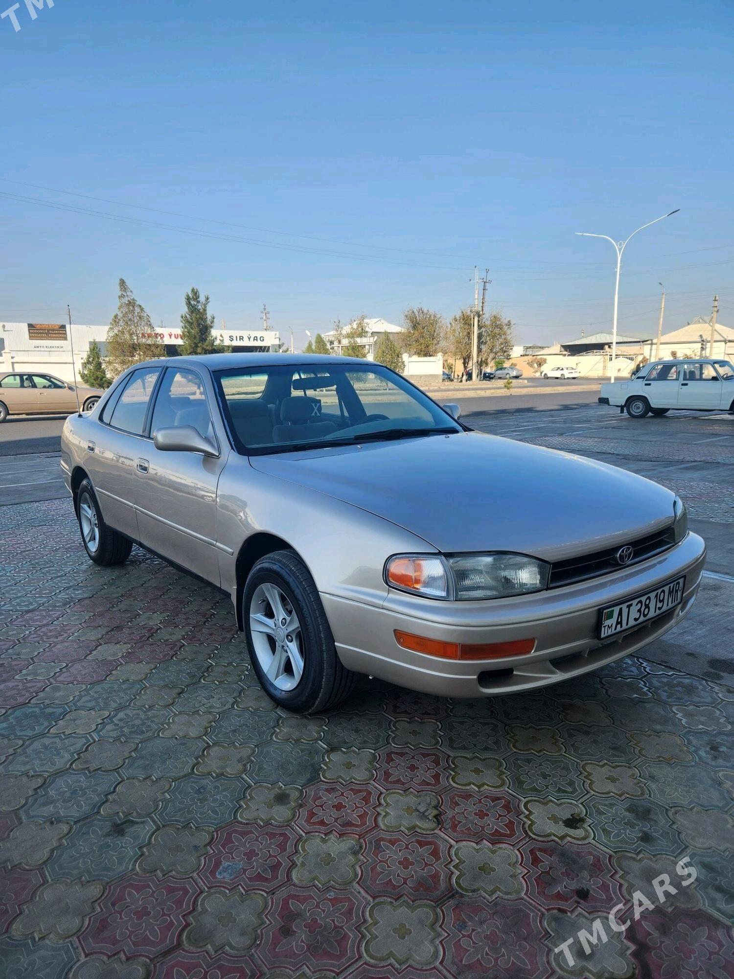 Toyota Camry 1994 - 110 000 TMT - Mary - img 4