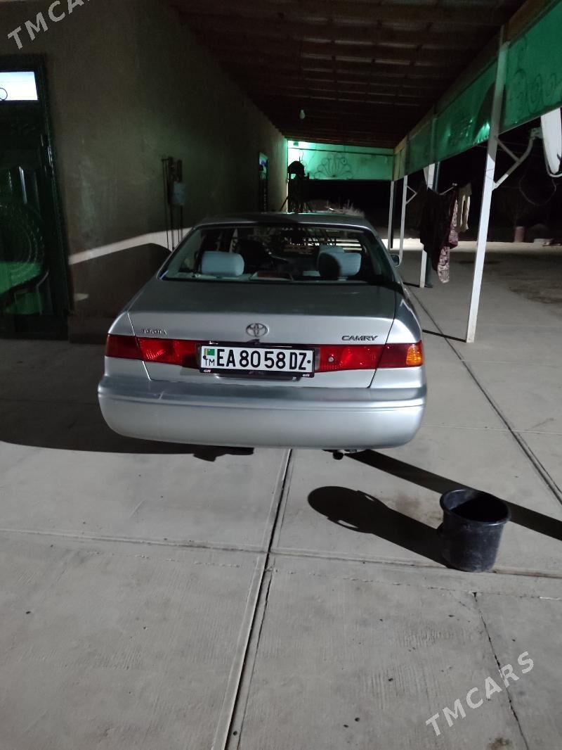 Toyota Camry 2001 - 145 000 TMT - Türkmenbaşy etr. - img 1