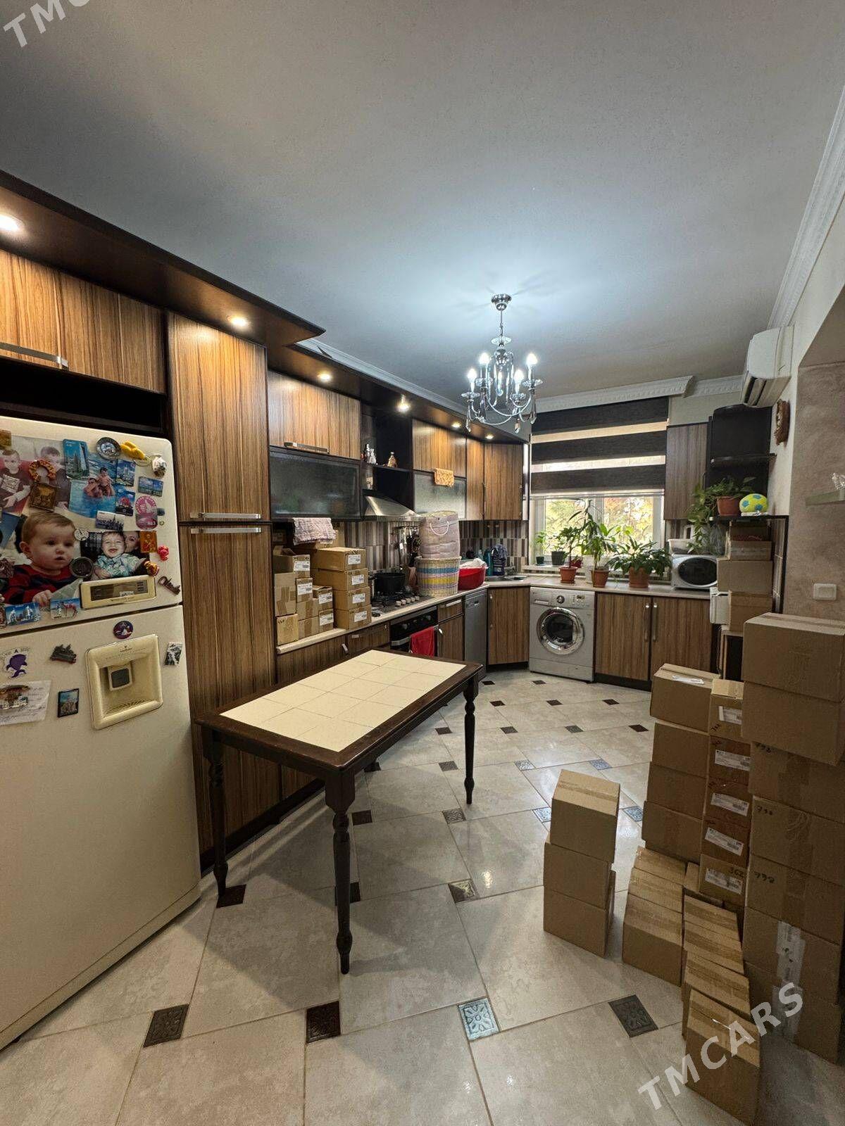 Центр, 5 комнат - Aşgabat - img 5