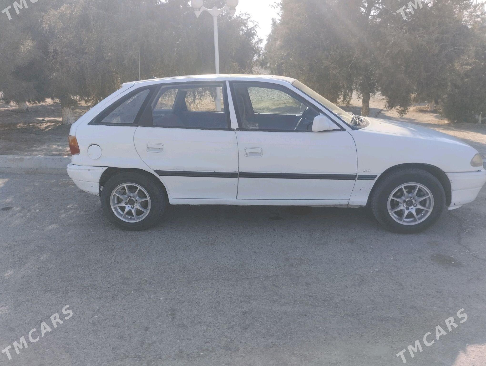 Opel Astra 1992 - 24 000 TMT - Bäherden - img 2