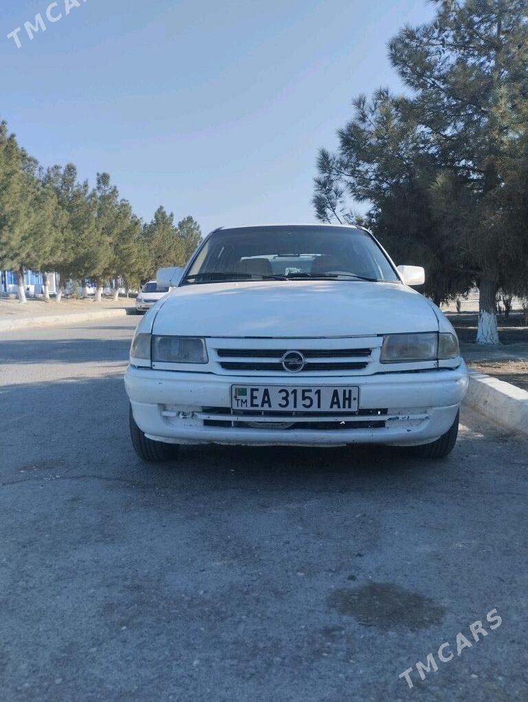 Opel Astra 1992 - 24 000 TMT - Bäherden - img 1