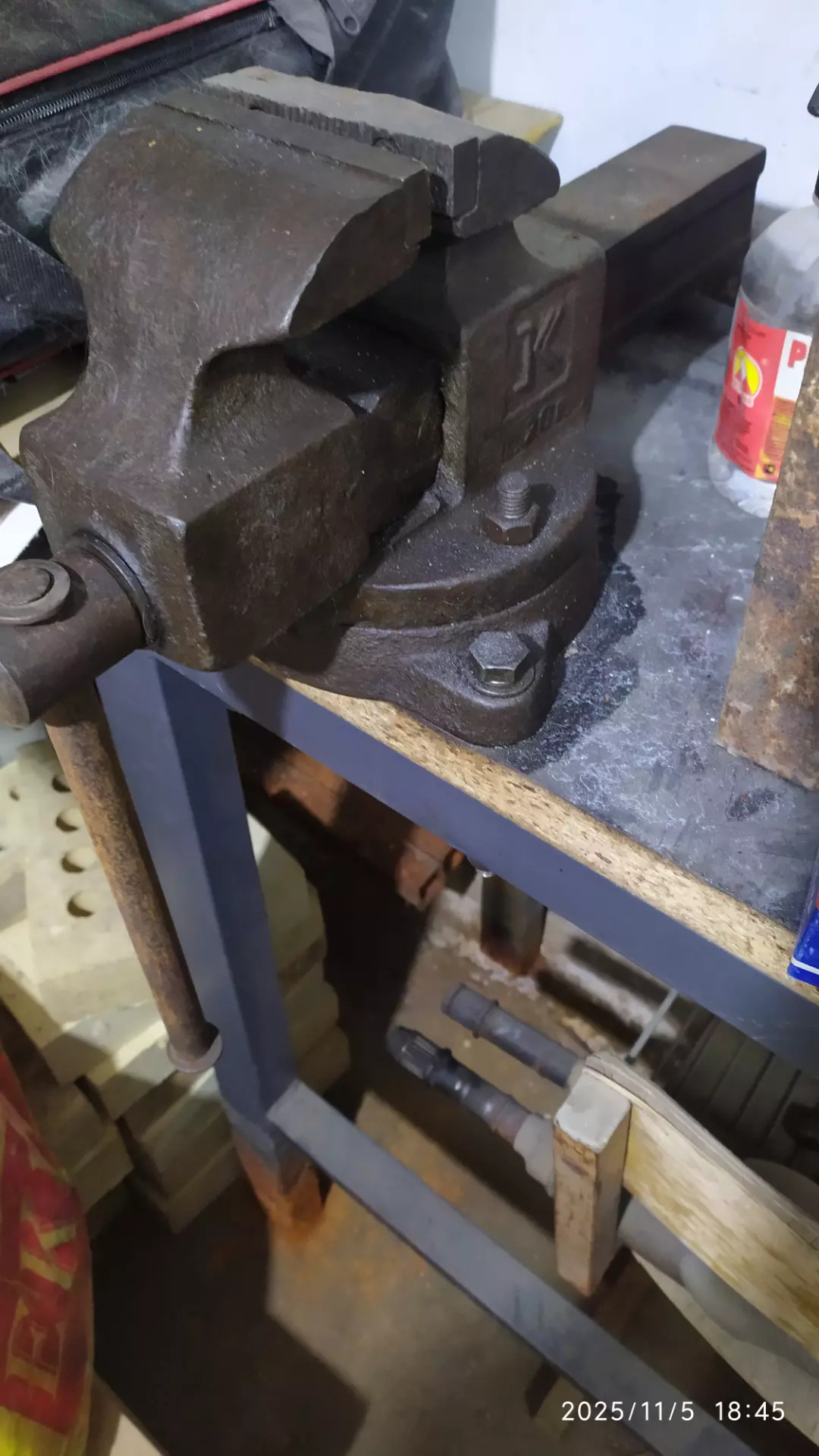 Тиски 1 500 TMT - Çärjew - img 2