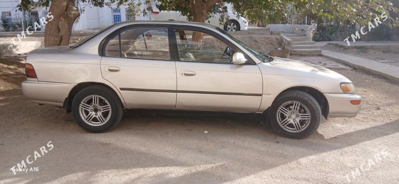 Toyota Corolla 1994 - 70 000 TMT - Туркменбаши - img 2