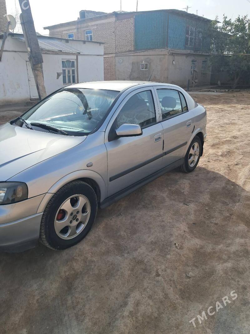 Opel Astra 2002 - 94 000 TMT - Гурбансолтан Едже - img 3