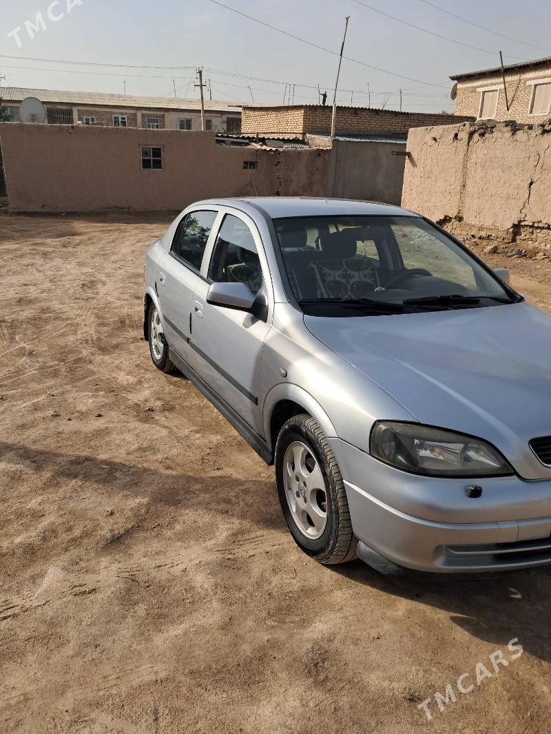 Opel Astra 2002 - 94 000 TMT - Гурбансолтан Едже - img 1